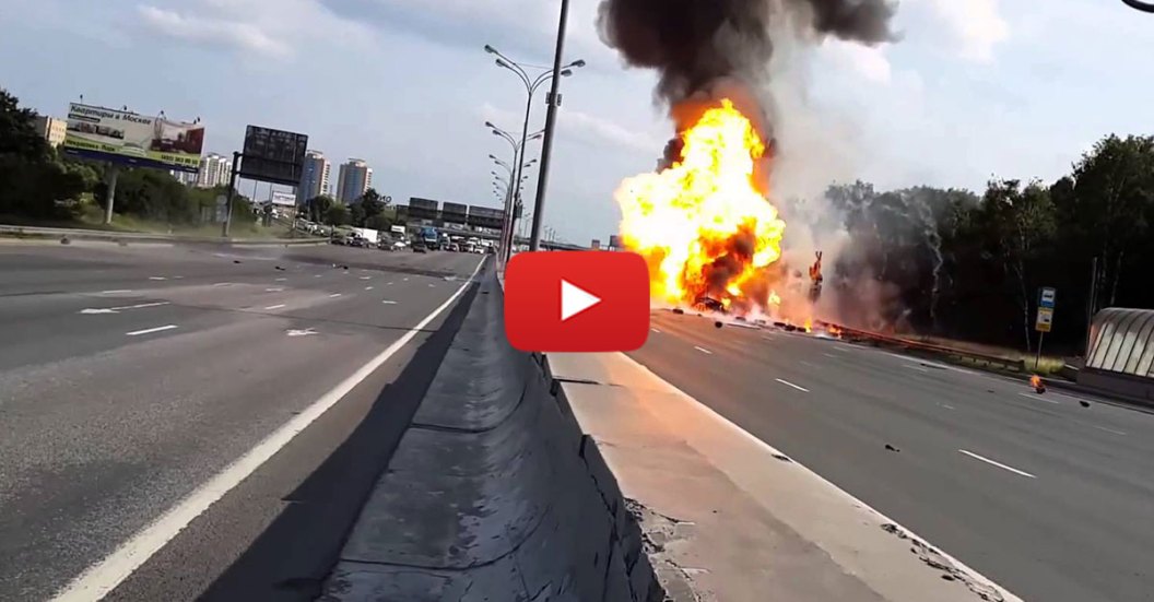 Truck-carrying-flammible-gas-explodes