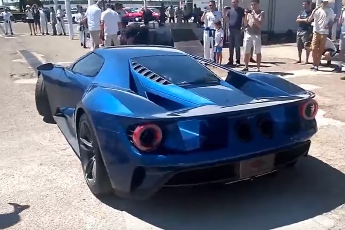 [VIDEO] 2017 Ford GT Caught Track Testing