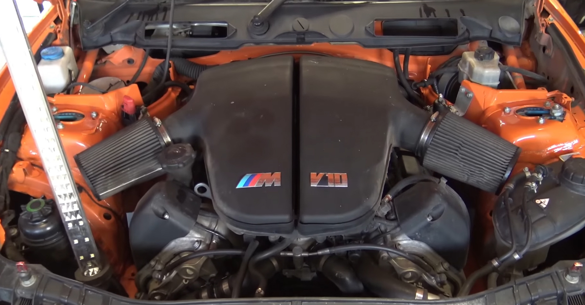 [VIDEO] Swapped V10 BMW 1M Absolutely Murders Its Tires
