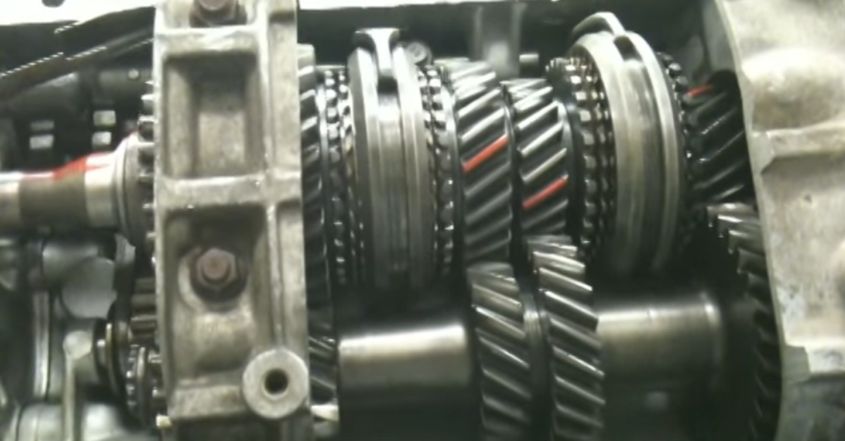 [Video] Awesome Cut-Away Shows What Happens Inside Your Manual Transmission