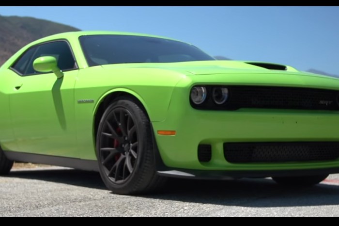 Dodge slashes prices on 707 hp Hellcat with unprecedented discounts