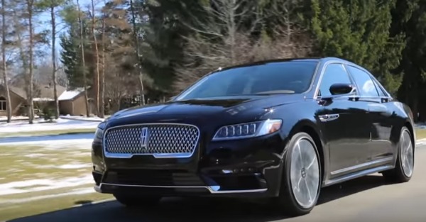 The 2017 Lincoln Continental as some seriously crazy features