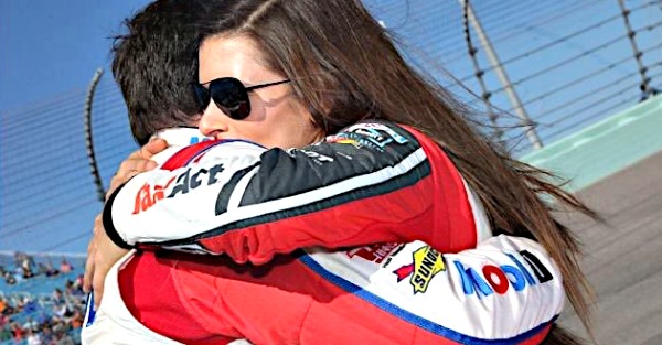 Tony Stewart weighs in on Danica Patrick’s decision to leave Stewart-Haas Racing