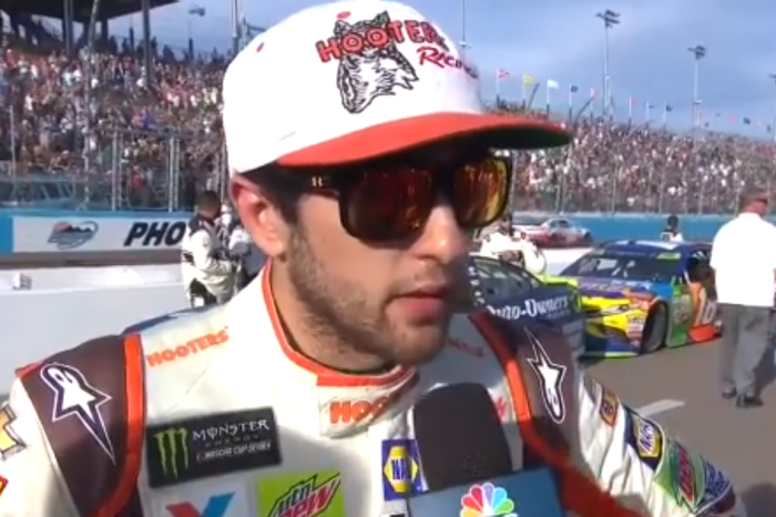 Chase Elliott sends a message to every driver when he bumps Denny Hamlin