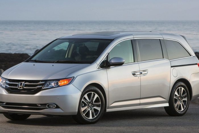 Embrace Your Inner Dad: 4 Cool Minivans You’ll Actually Want to Drive