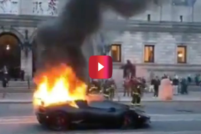 Lamborghini Huracan Catches Fire, and Everyone Gathers Around to Watch the Craziness