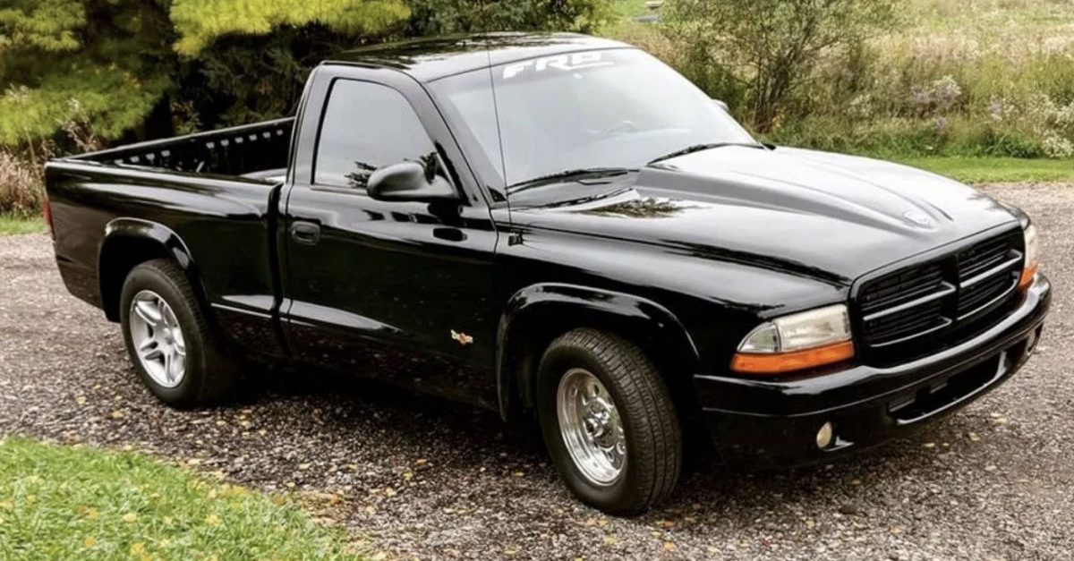 This Hellcat Swapped Dodge Dakota Is Packing Some Serious Power Alt