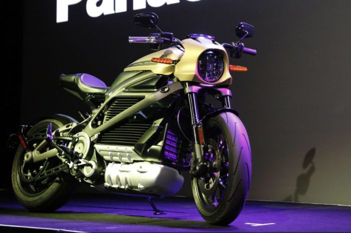 John Deere and Harley Davidson Debut Groundbreaking Tech at Las Vegas Gadget Show
