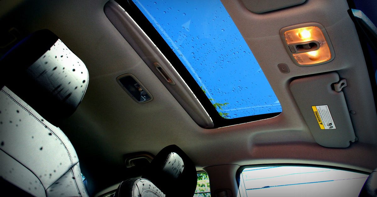 Add sunroof to car information