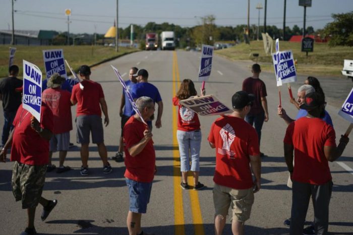 No End in Sight: GM Strike Enters Second Week