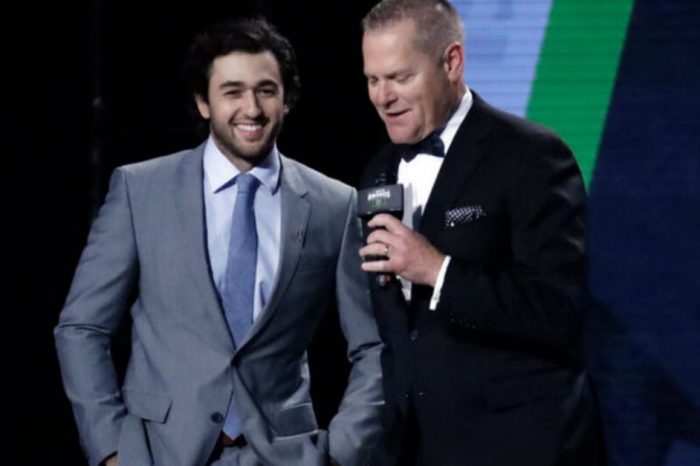 Chase Elliott Wins Most Popular Driver for 2nd Year in a Row