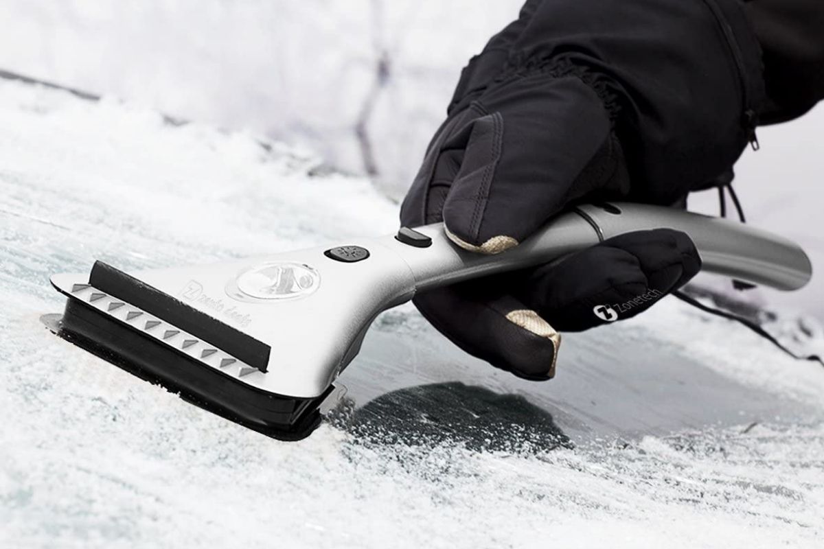 Led Lighted Ice Scraper IIT #17612 Extra wide blade