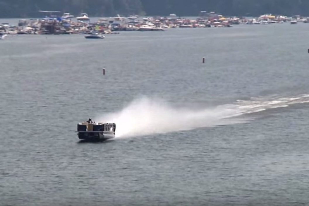 world's fastest pontoon boat