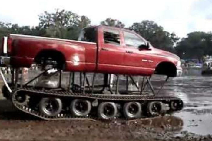 Monstrous Track Buggy Glides Through Florida Mud Pit in Badass Video