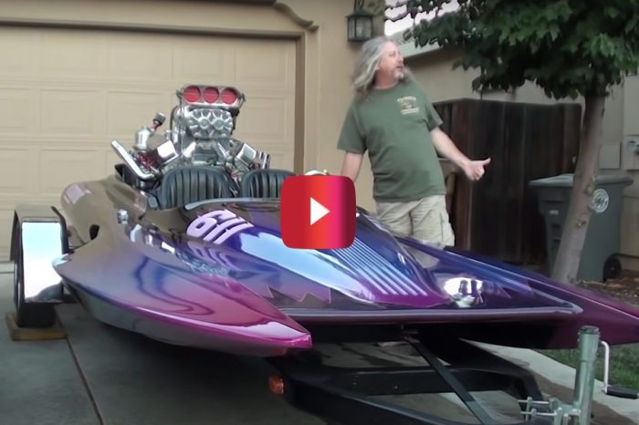 This Drag Boat Packing a Beastly V8 Engine Sounds Incredible