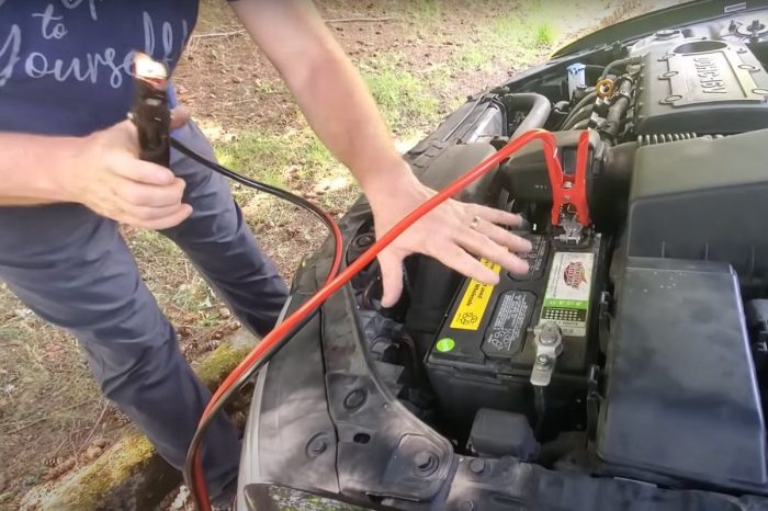 Gearhead Dad Shows How to Jump Start a Car