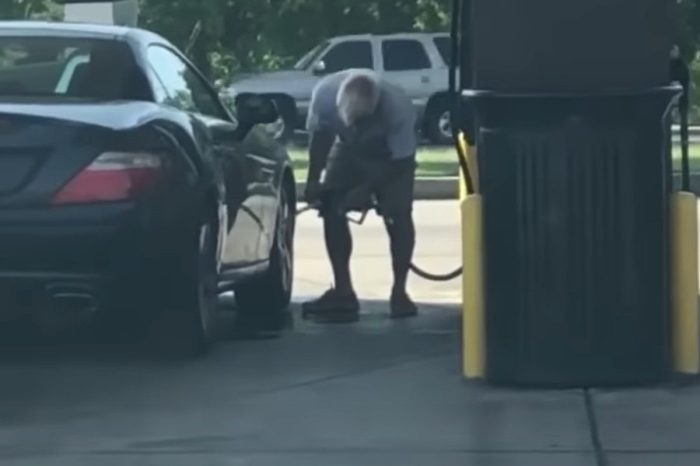 Texas Man Uses Gas From Pump to Clean Car