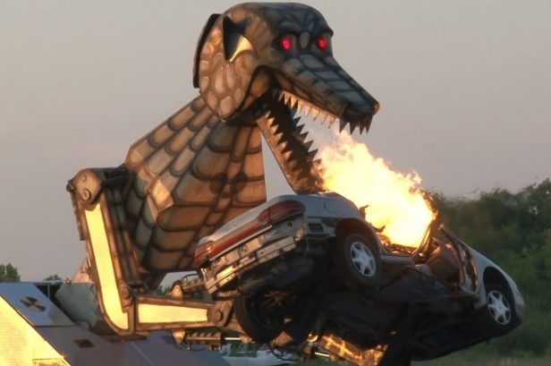 This Robotic Dinosaur Called Megasaurus Is the Ultimate Vehicle Destroyer