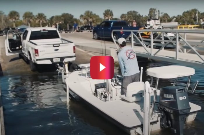 Video Shows One of the Quickest Ways to Launch a Boat by Yourself
