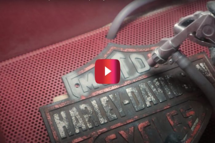 Watching This Old Harley-Davidson Sign Get Restored Is Extremely Satisfying
