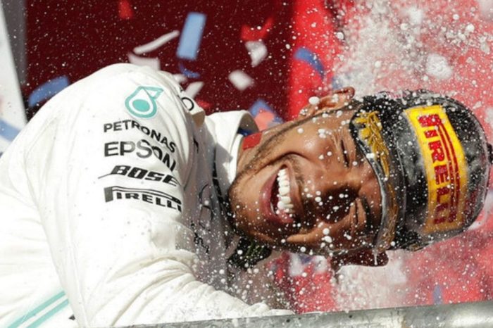 Lewis Hamilton Ties Iconic Formula One Record