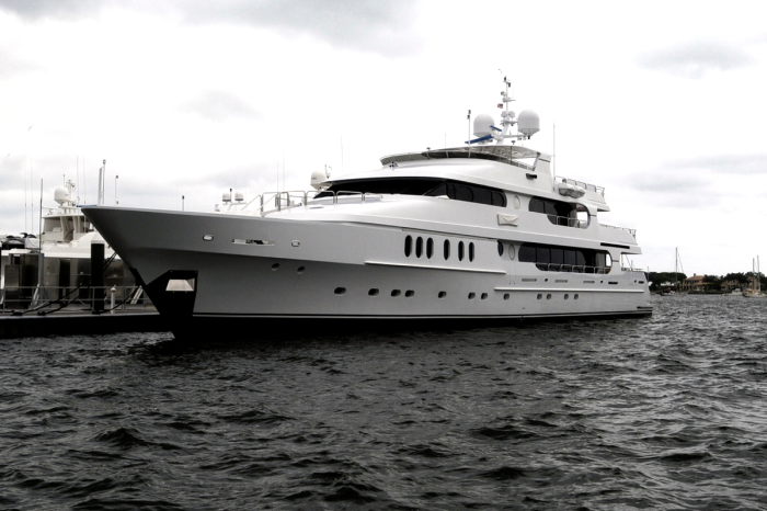 Tiger Woods’ $20M Yacht Named “Privacy” Is Chock-Full of Awesome Amenities
