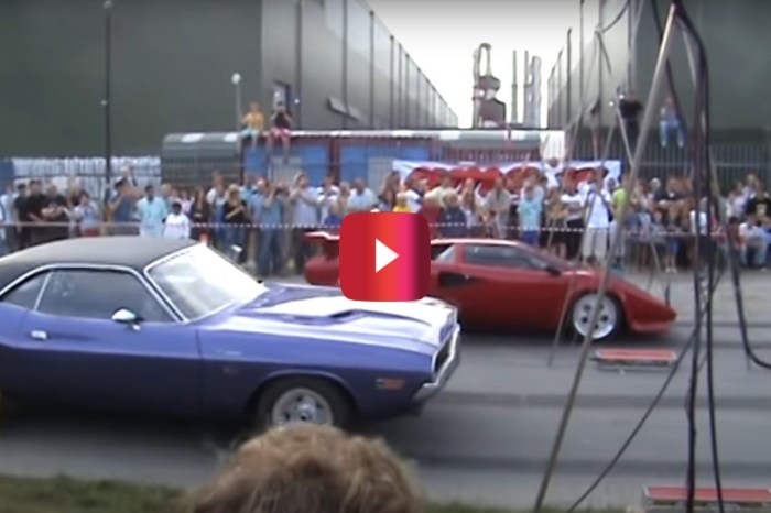 This Dodge Challenger With a Hemi Flexed Its Muscle on the Drag Strip