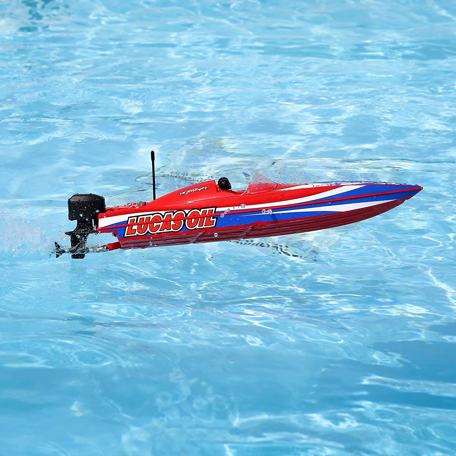 RC Jet Boats Are Lake and PoolFriendly for YearRound Fun alt_driver