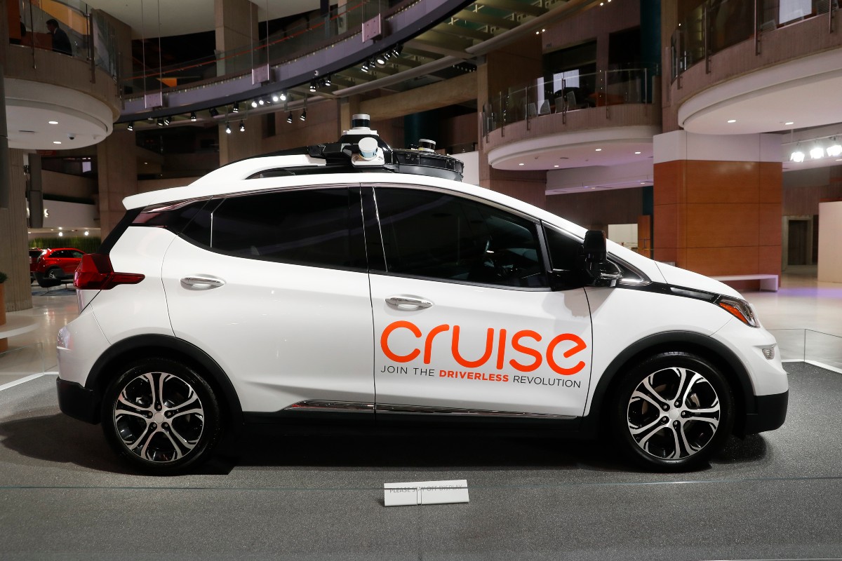 GM and Microsoft Team Up for $2 Billion Driverless Car Venture