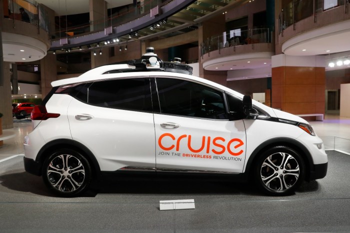 GM and Microsoft Team Up for $2 Billion Driverless Car Venture