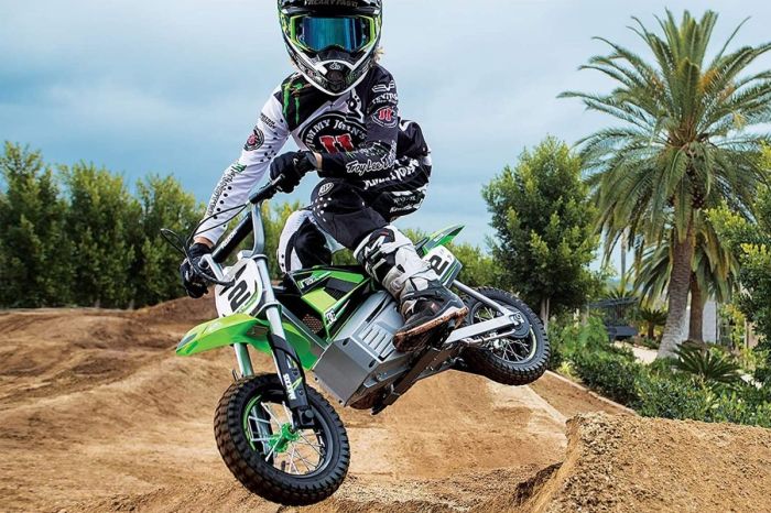 This $269 Electric Dirt Bike Is an Excellent Starter Bike for Kids, and the 5-Star Reviews Say It All