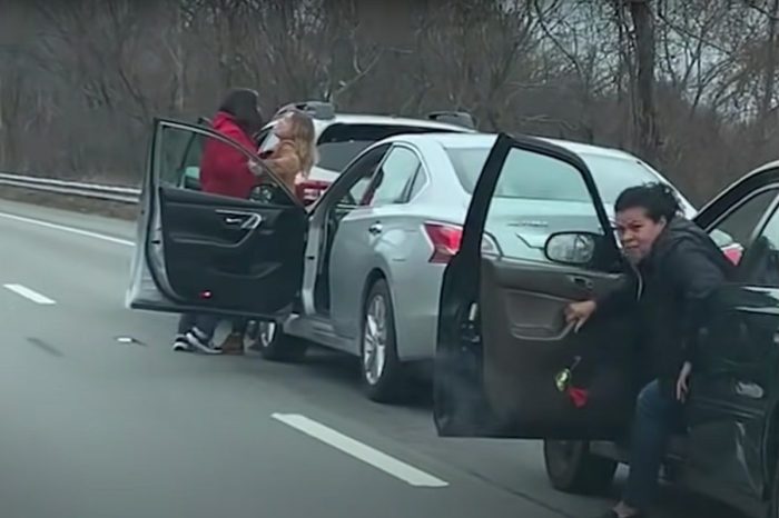 Angry Women Come to Blows in Road Rage Fight on Highway