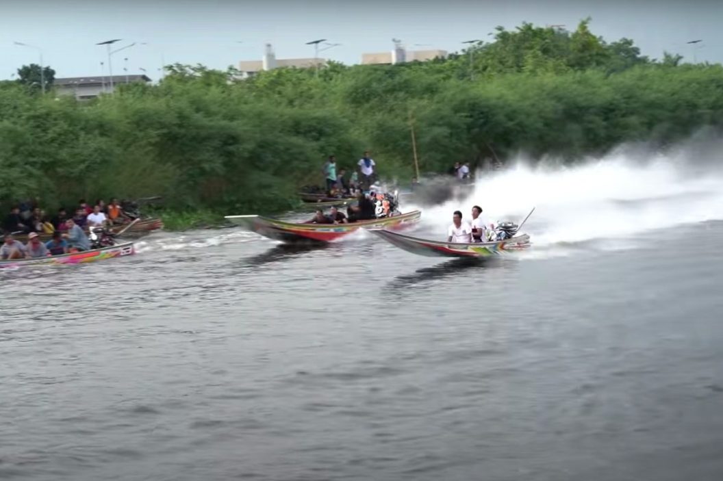 Turbocharged Longtail Boats Go Drag Racing