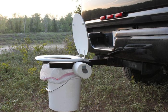 Hitch-Mounted Toilet Called “Bumper Dumper” Is an Actual Product You Can Buy