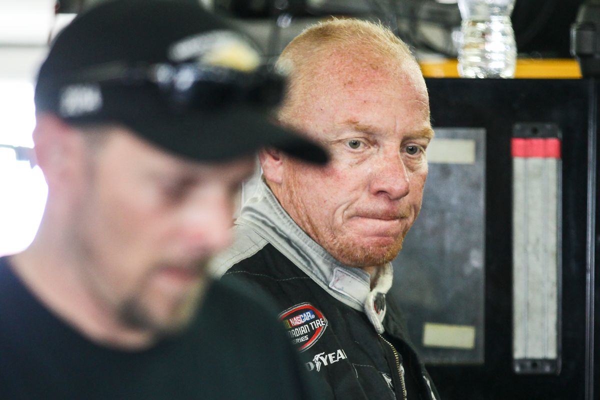 former-nascar-driver-derek-white-got-busted-for-a-tobacco-smuggling