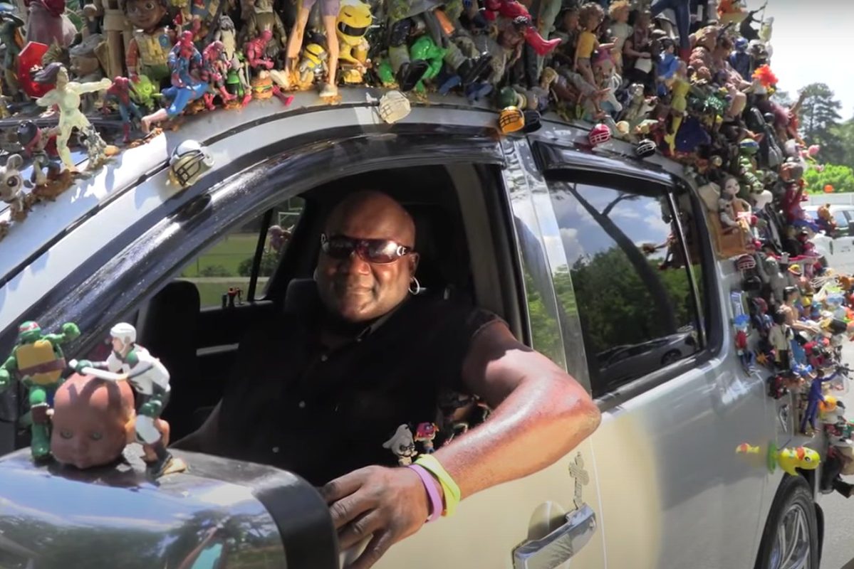 georgia man with 1000 dolls on car