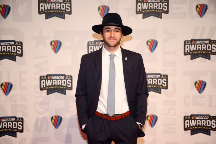Chase Elliott, NASCAR’s Most Popular Driver, Defends His Trip to the “Hat Store”