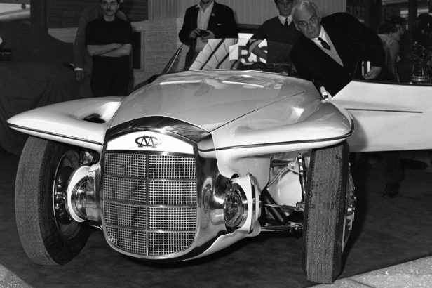 Virgil Exner’s Design Innovations Made American Cars Sexy