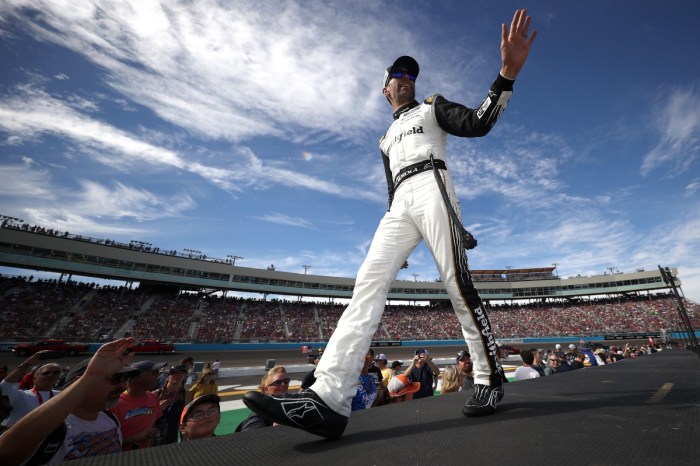 Aric Almirola Will Retire at End of 2022 Season, Says “It’s Time for the Next Chapter of My Life”