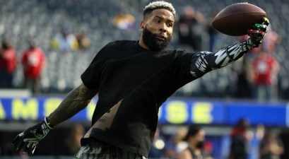 odell beckham jr catching football with one hand