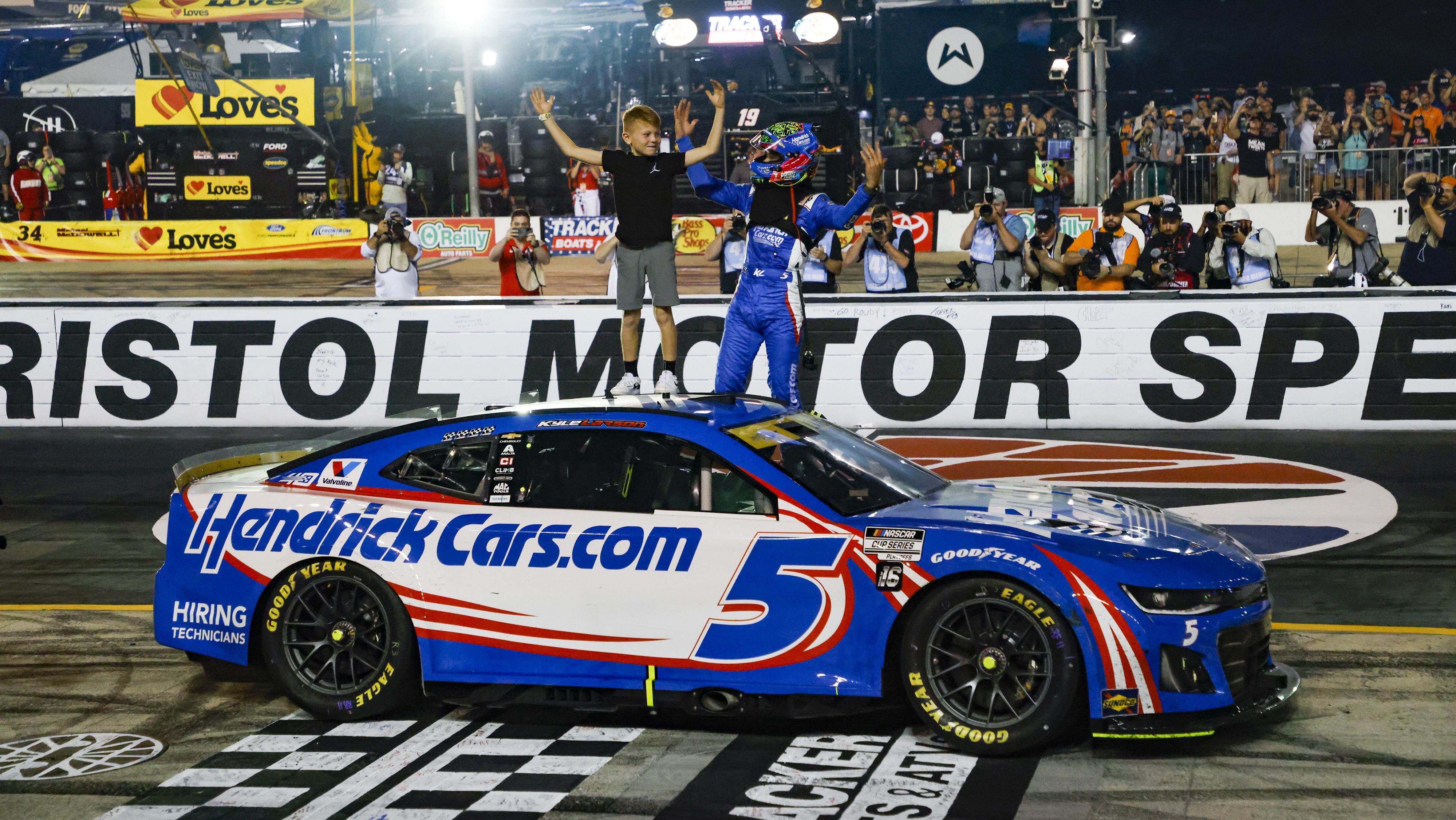 Bristol Cup playoff race results Kyle Larson delivers historic win